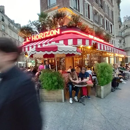 1 Minute Gare Montparnasse , Center, Awsome Place, Close To Eiffel Tour And Louvre Meusm , Front Metro * Париж