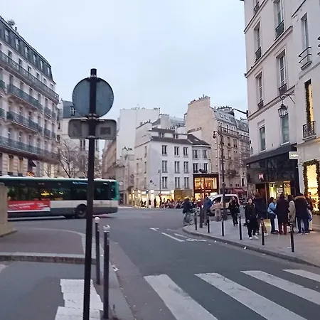 1 Minute Gare Montparnasse , Center, Awsome Place, Close To Eiffel Tour And Louvre Meusm , Front Metro Апартаменты