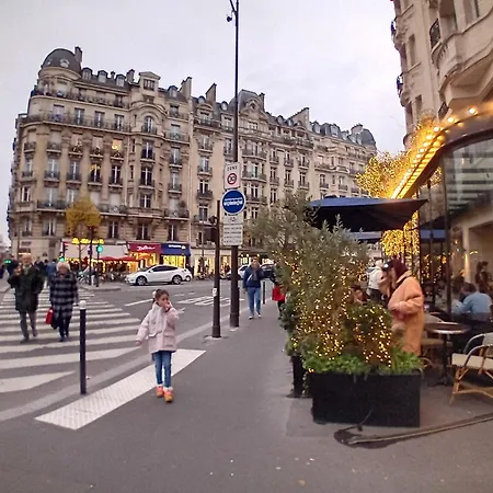 Апартаменты 1 Minute Gare Montparnasse , Center, Awsome Place, Close To Eiffel Tour And Louvre Meusm , Front Metro