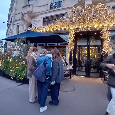 1 Minute Gare Montparnasse , Center, Awsome Place, Close To Eiffel Tour And Louvre Meusm , Front Metro Апартаменты Париж